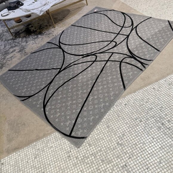 Louis Vuitton x NBA Wool Cashmere Grey Black Basketball Court Blanket - Picture 10 of 11
